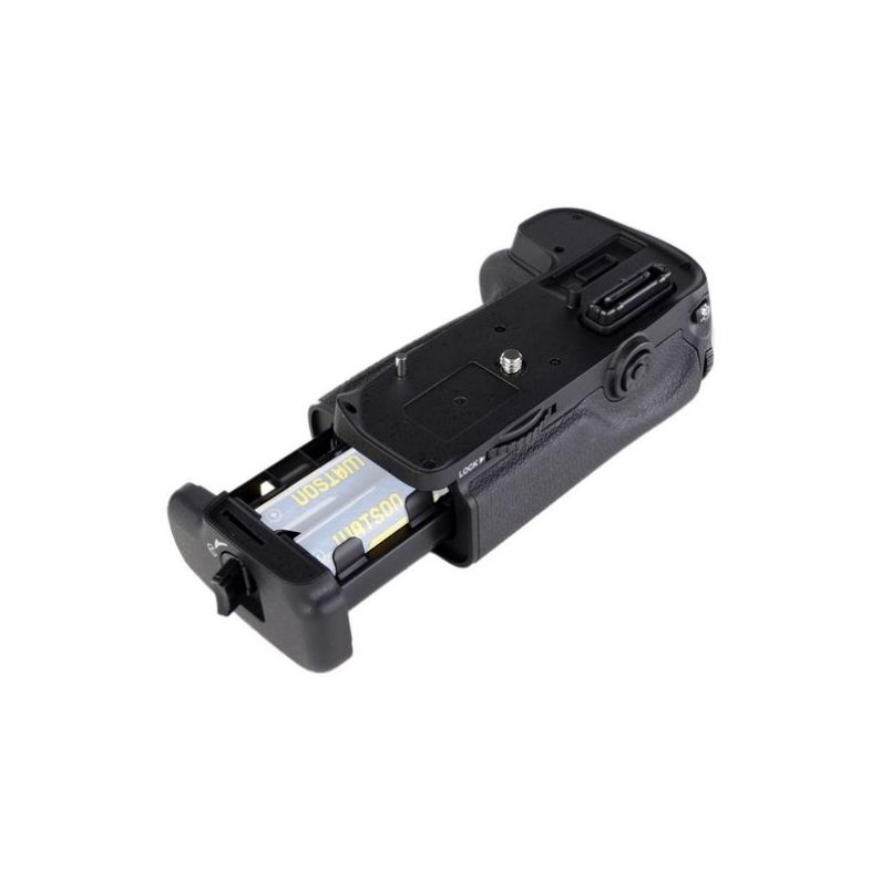 Precision BG-N4.2 Battery Grip for Nikon D7000