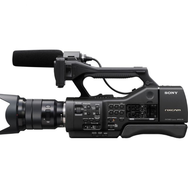 Sony NEX-EA50M NXCAM Camcorder with 18-105mm f/4 Servo Zoom G Lens