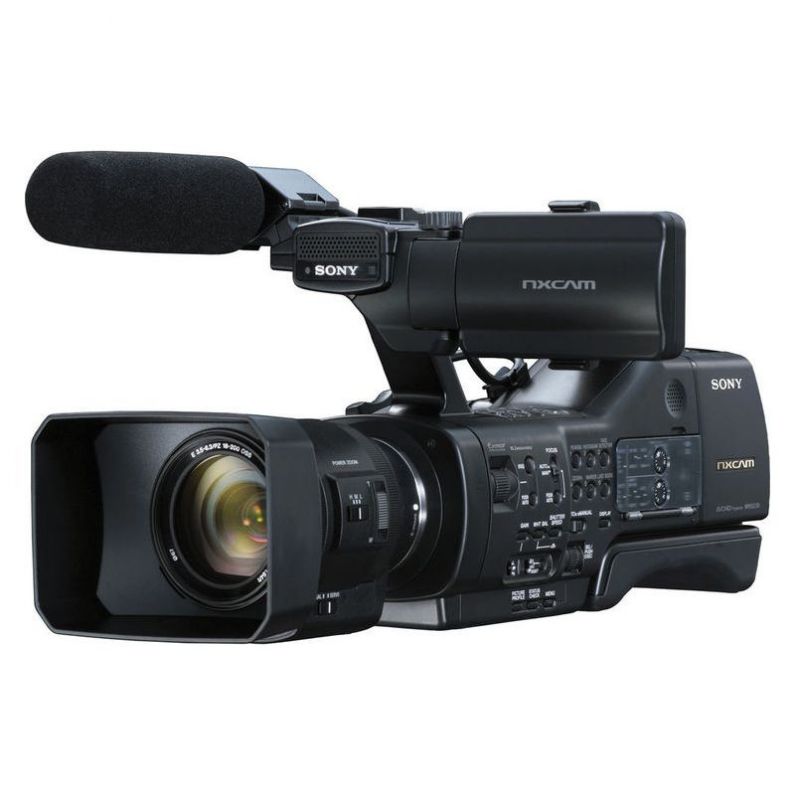 Sony NEX-EA50UH Camcorder with 18-200mm Servo Zoom Lens