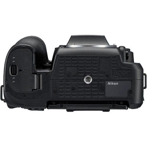 Nikon D7500 DSLR Camera with 18-300mm Lens Kit