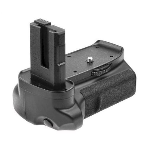 Precision D7100 & D7200 DSLR Battery Grip